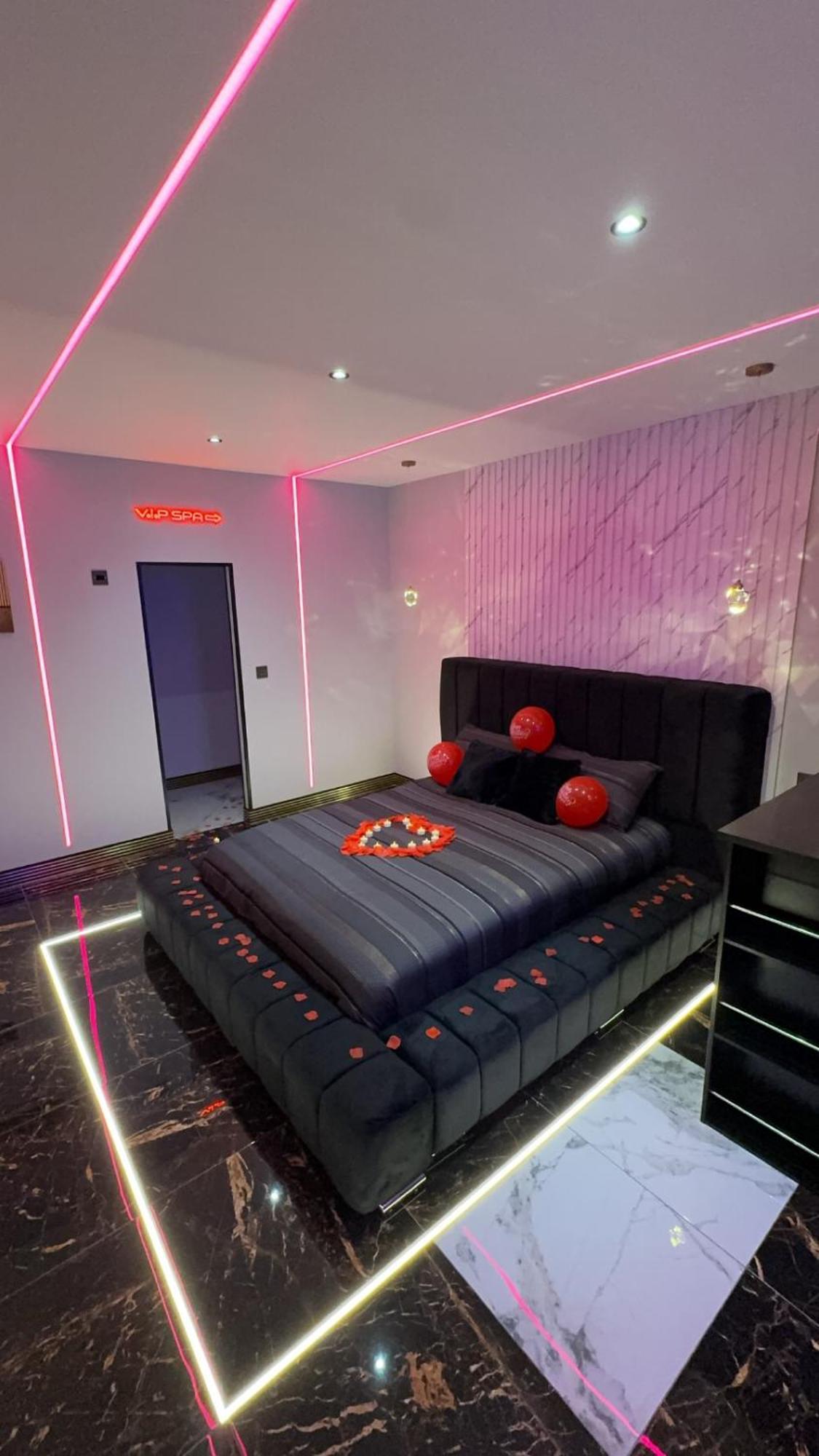 Highfield Private Bradford (West Yorkshire)